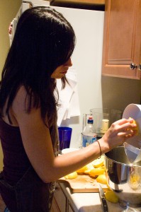 amarinthia-juicing-lemons amarinthia-juicing-lemons